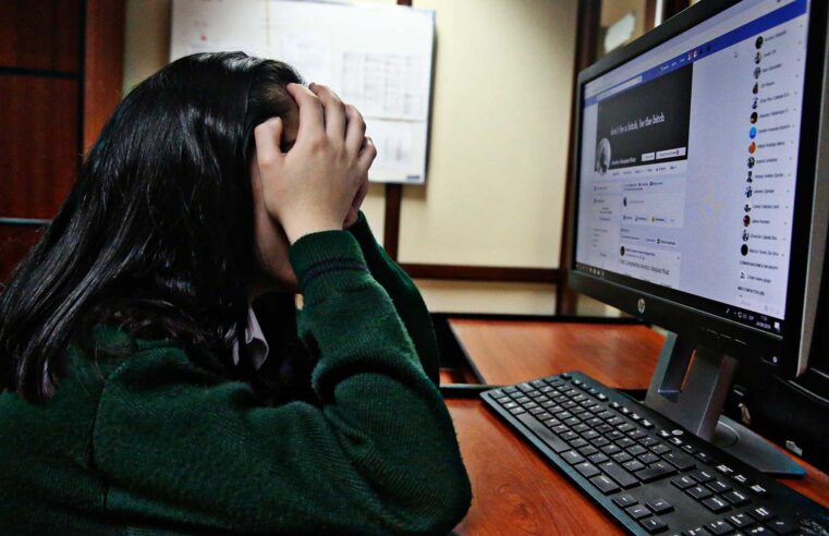 Niños y adolescentes son una “presa fácil” en las redes sociales