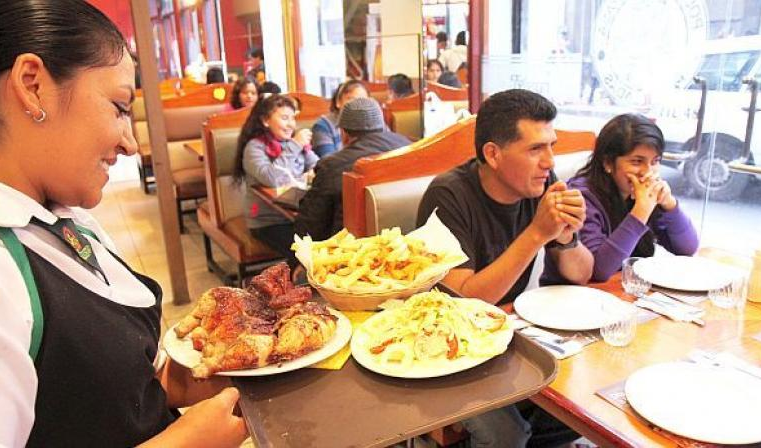 Arequipa y Trujillo lideran consumo de pollo a la brasa en el país