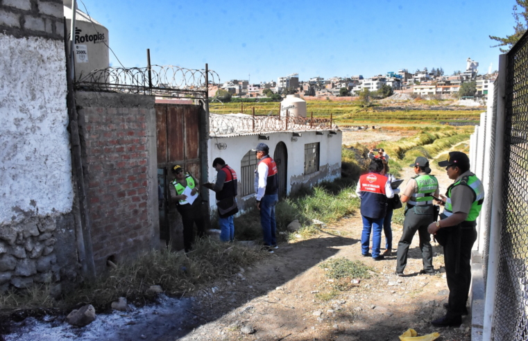 Fiscalizadores intervienen chanchería informal en JLByR