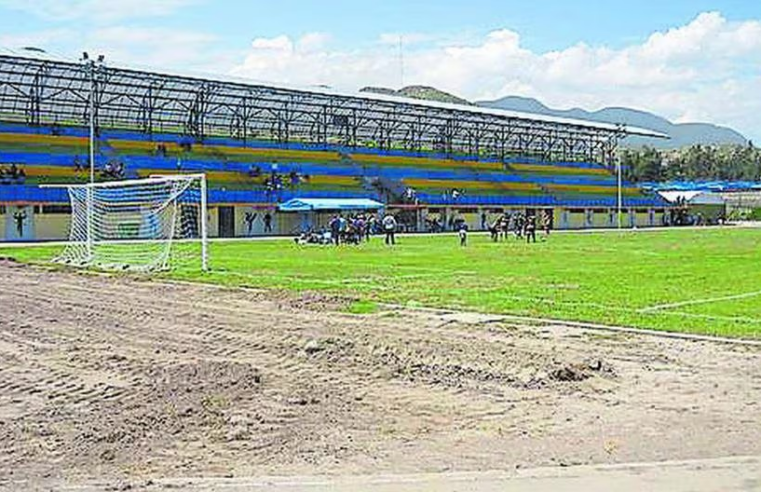 ESTADIOS DISTRITALES ESTAN ABANDONADOS