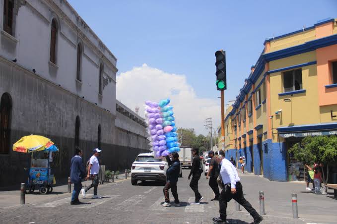 Falta de semáforos impacienta a peatones y conductores en Arequipa