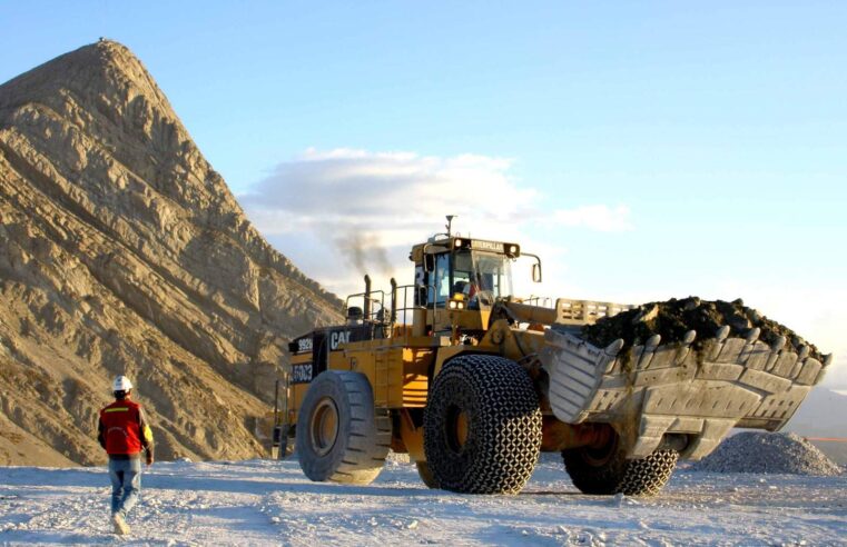 No más pobres en un país minero