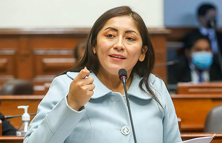 MP dispone se lleve «de grado o fuerza» a Kelly Portalatino