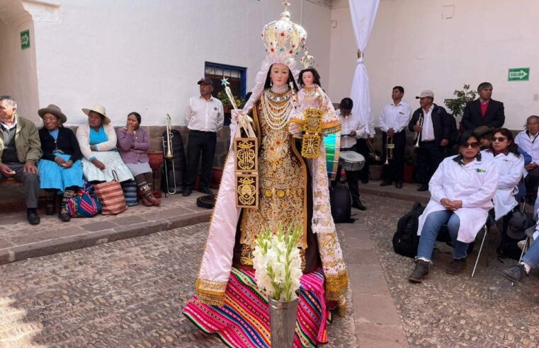 Especialistas de Cultura restauran la imagen de la Virgen del Carmen