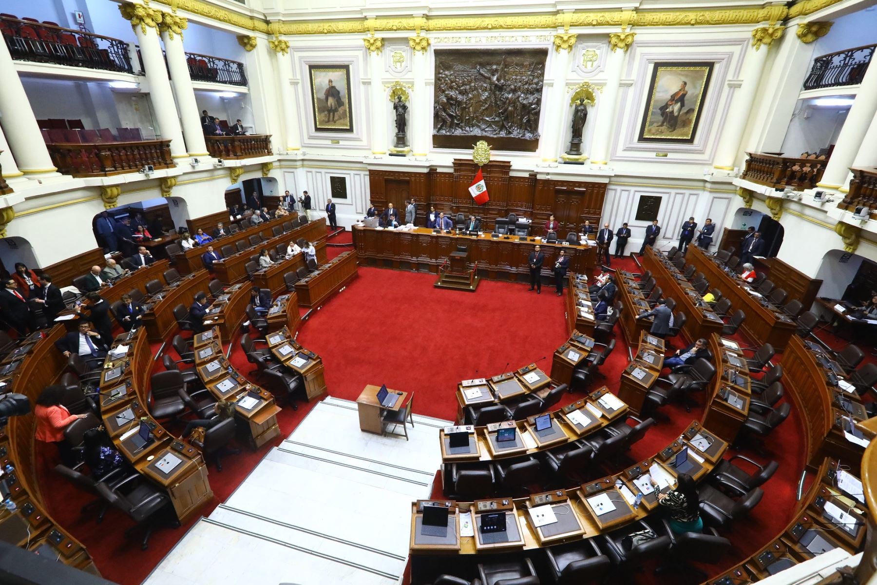 Congreso: pleno aprueba delegación de facultades al Ejecutivo en segunda votación