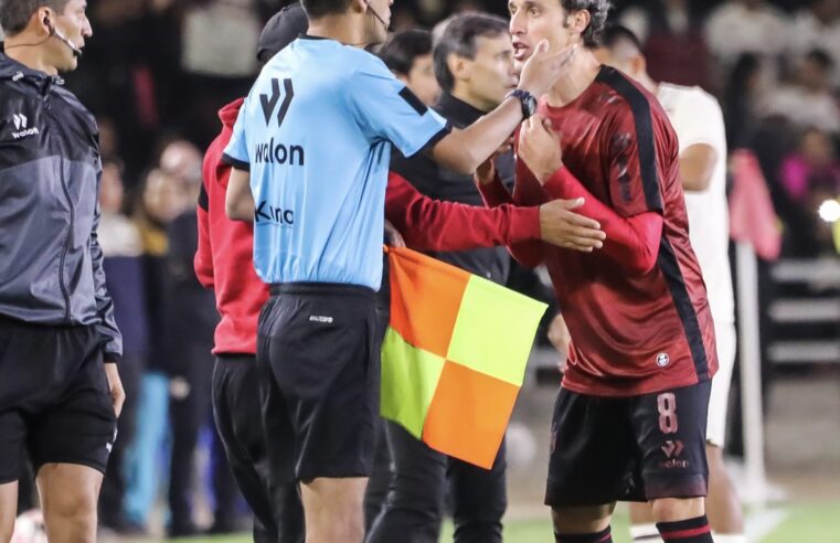 Solo Orzán ausente en el plantel de FBC Melgar