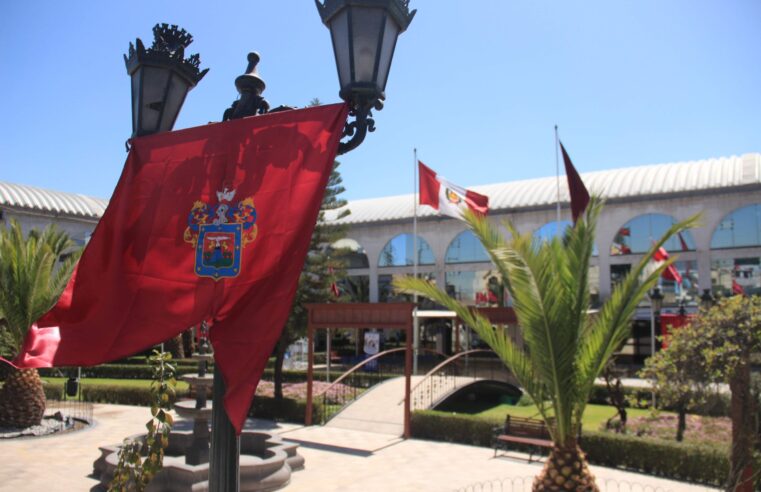 Arequipa se viste de fiesta:  autos mascotas con trajes típicos, la ciudad celebra su 484 aniversario