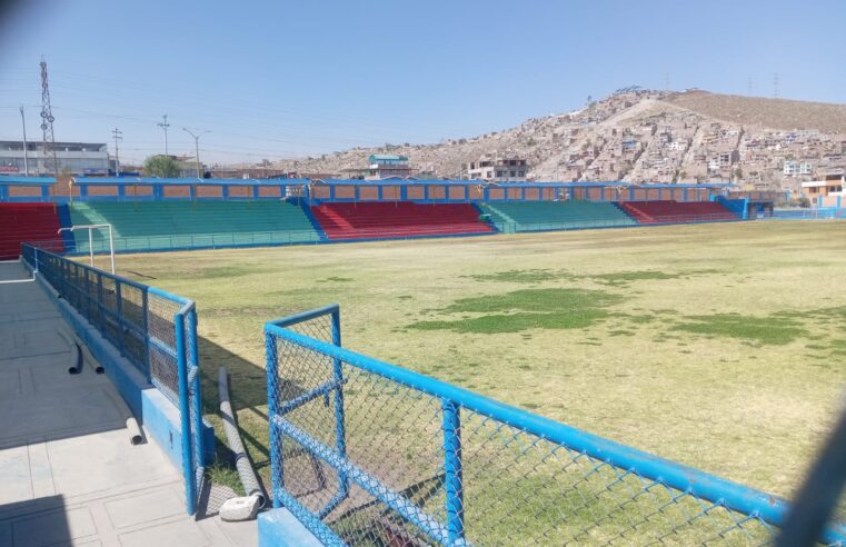 Estadios en Paucarpata son solo tierra