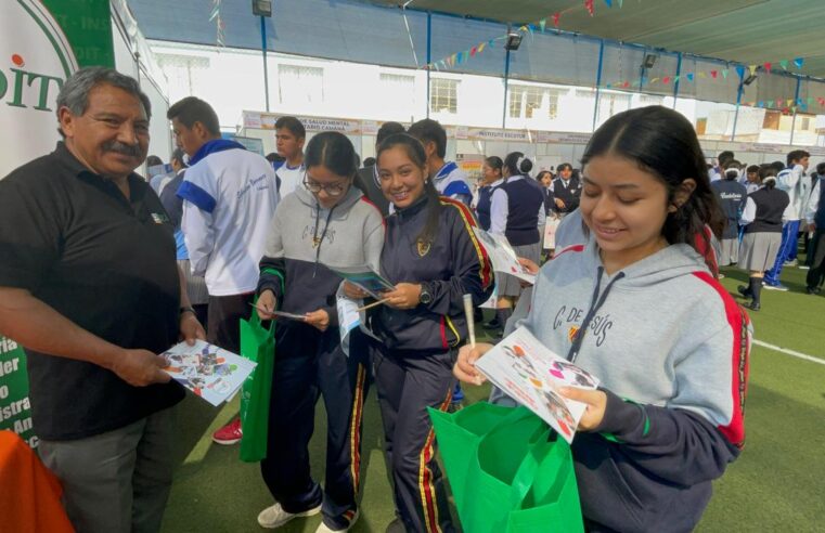 Realizaron Feria de Orientación Vocacional en El Pedregal