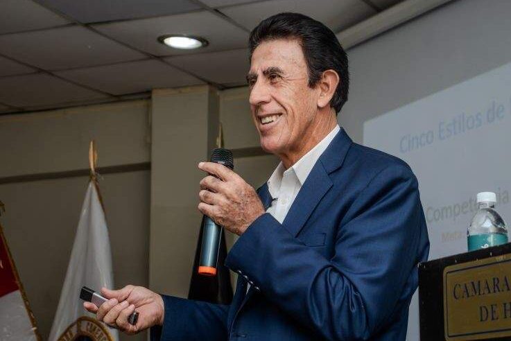 «En el espíritu de cada peruano hay un emprendedor y en su esfuerzo un empresario”