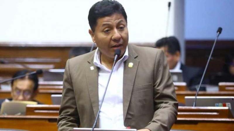 Corte Suprema resuelve a favor de congresista Raúl Doroteo