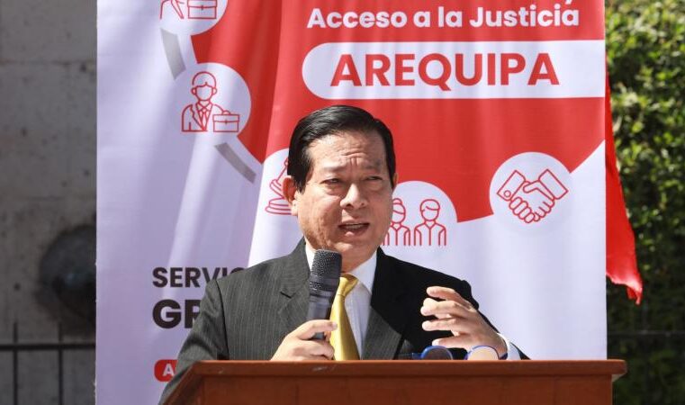 Ministro Arana inauguró campaña de asistencia legal gratuita