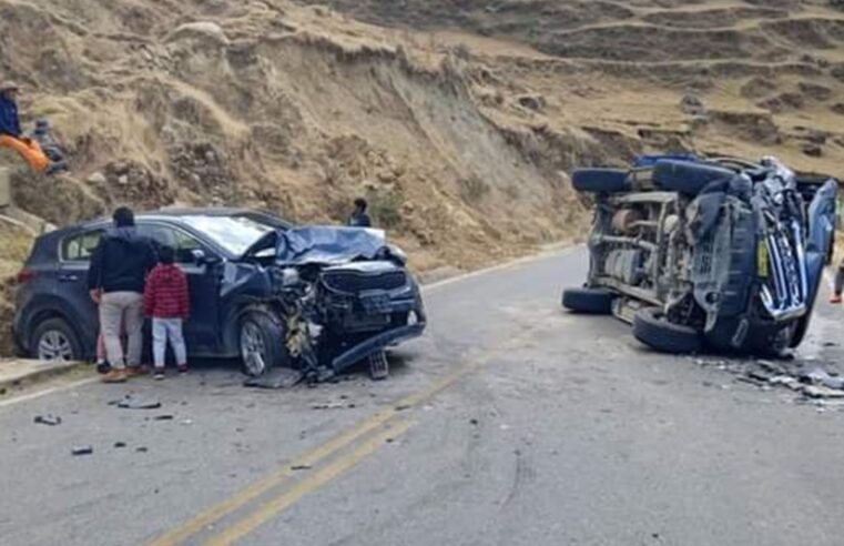 Cuatro heridos deja colisión vehicular en Yanahuanca