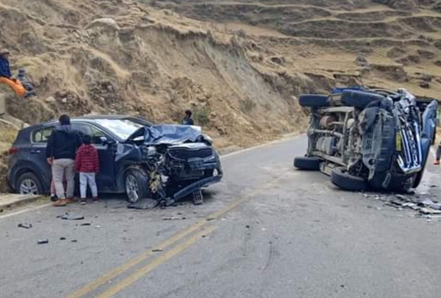 Cuatro heridos deja colisión vehicular en Yanahuanca