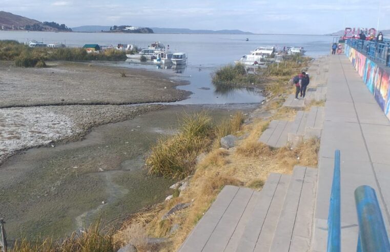 Senamhi advierte que el nivel del lago Titicaca descendería 82 centímetros