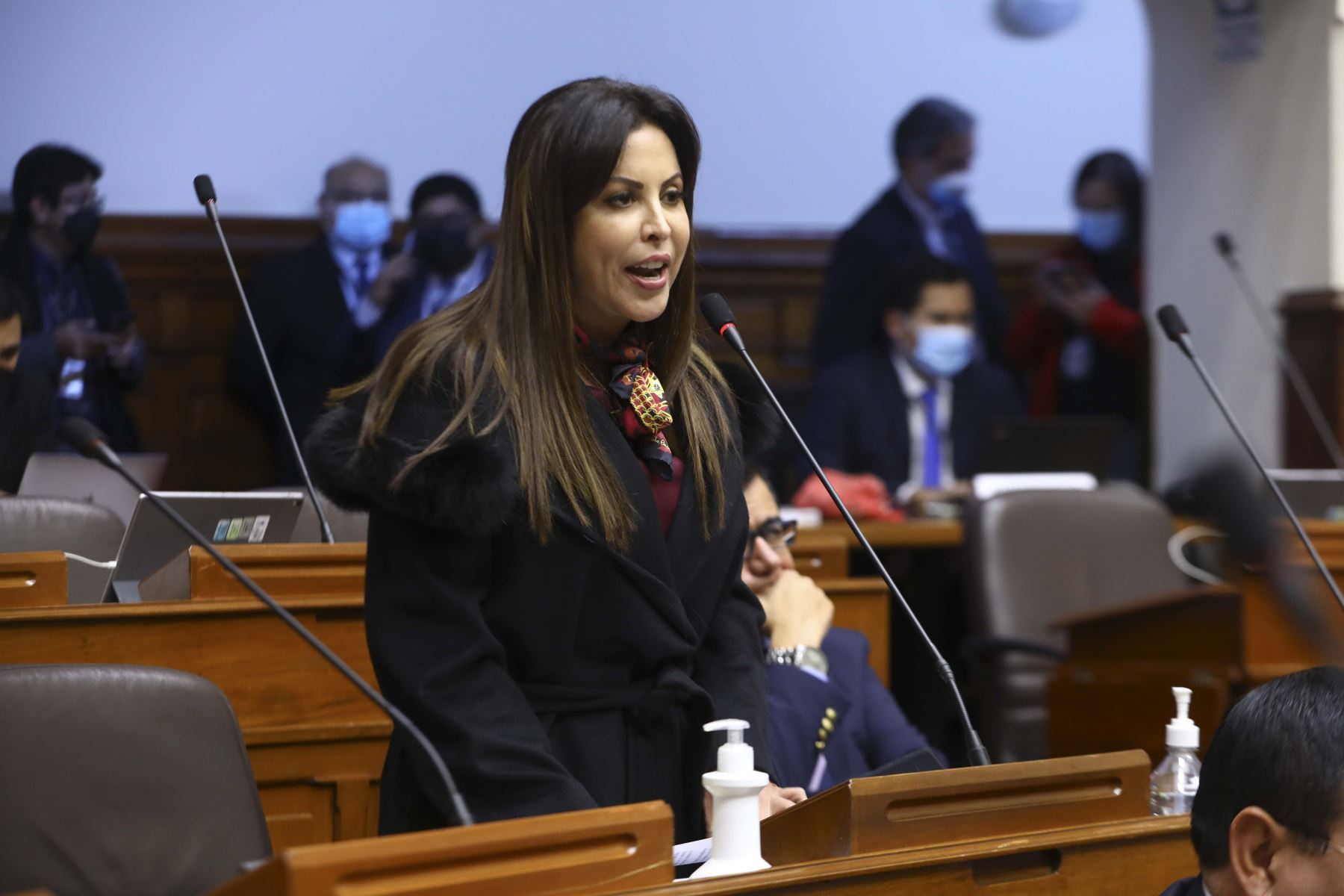 Patricia Chirinos insiste en ser excluida de la investigación contra Benavides