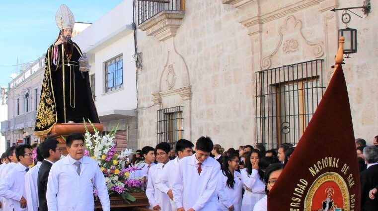 SAN AGUSTÍN DE HIPONA, PATRONO DE LA UNIVERSIDAD DE AREQUIPA