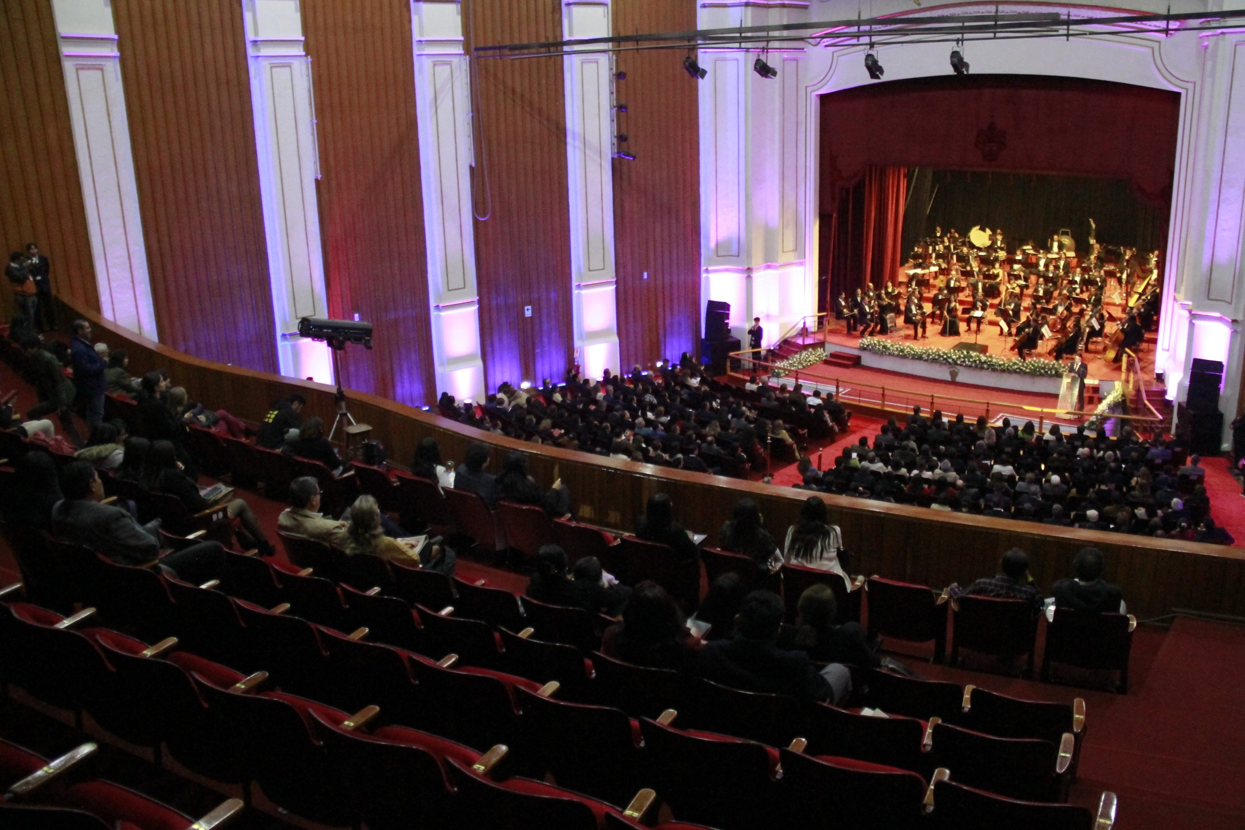 Reaperturan Teatro Municipal de Arequipa tras restauración