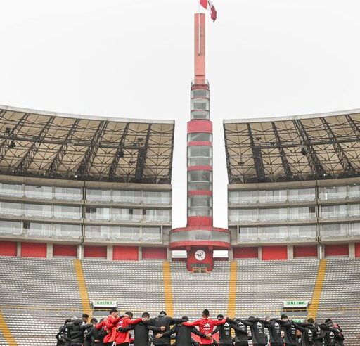 Perú con varios jugadores en capilla