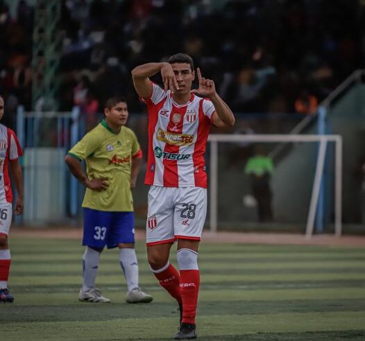 Nacional FC de Mollendo avanza firme en la Copa Perú