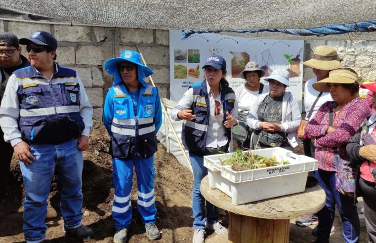 Vecinos de Bustamante y Rivero aprenden a hacer compost