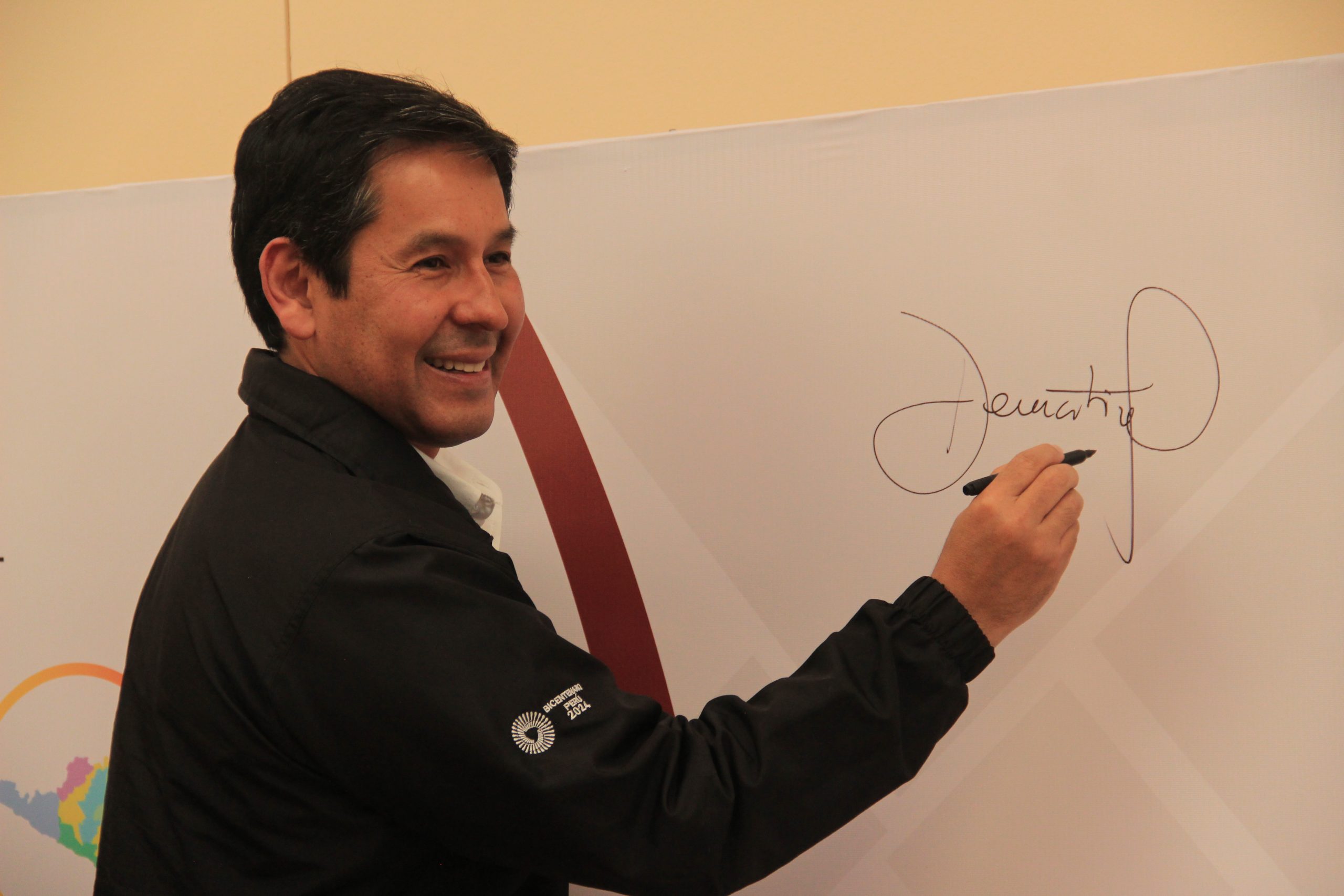 Suscriben Pacto para combatir  alto índice de anemia en Arequipa