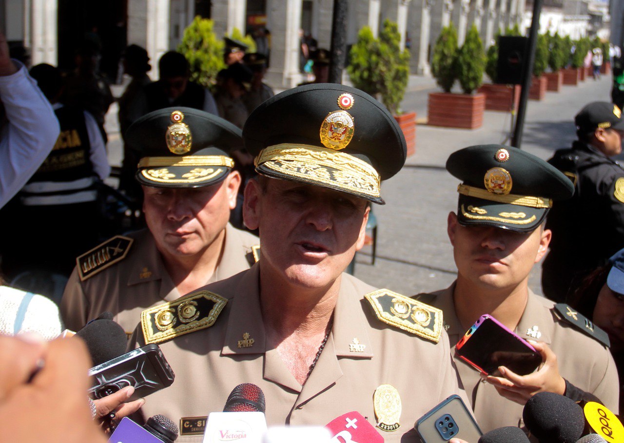 Denuncian a dos policías por presunto abuso sexual a colega