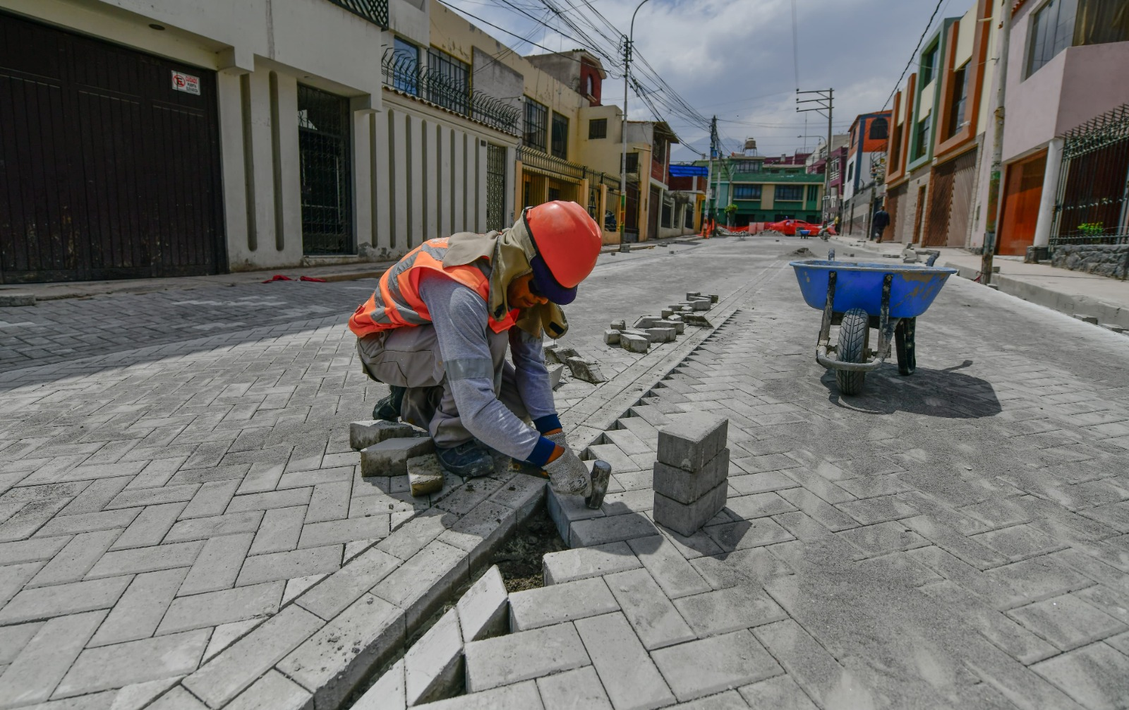 La modernidad acabó con las calles empedradas del Centro Histórico