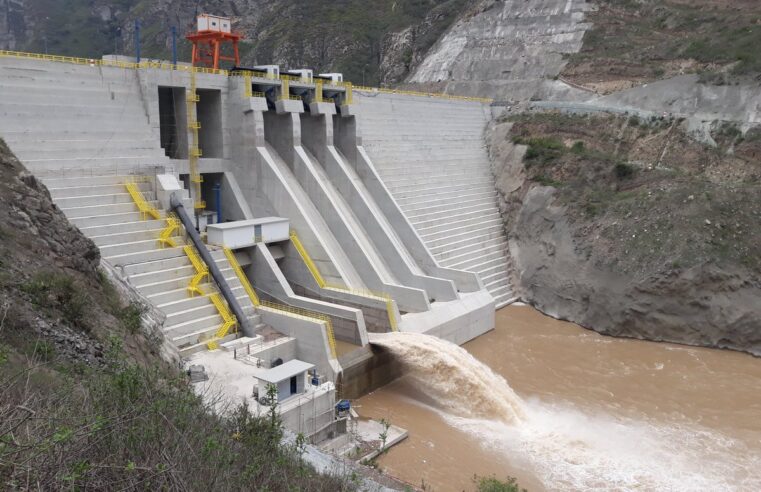 ECUADOR: VIGILAN HIDROELÉCTRICAS