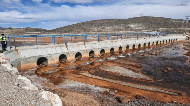 Minera Aruntani es hallada culpable de contaminar los ríos Tambo y Coralaque