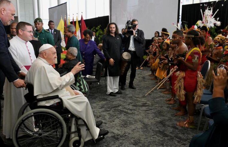 Papa Francisco: las mujeres llevan adelante a los países