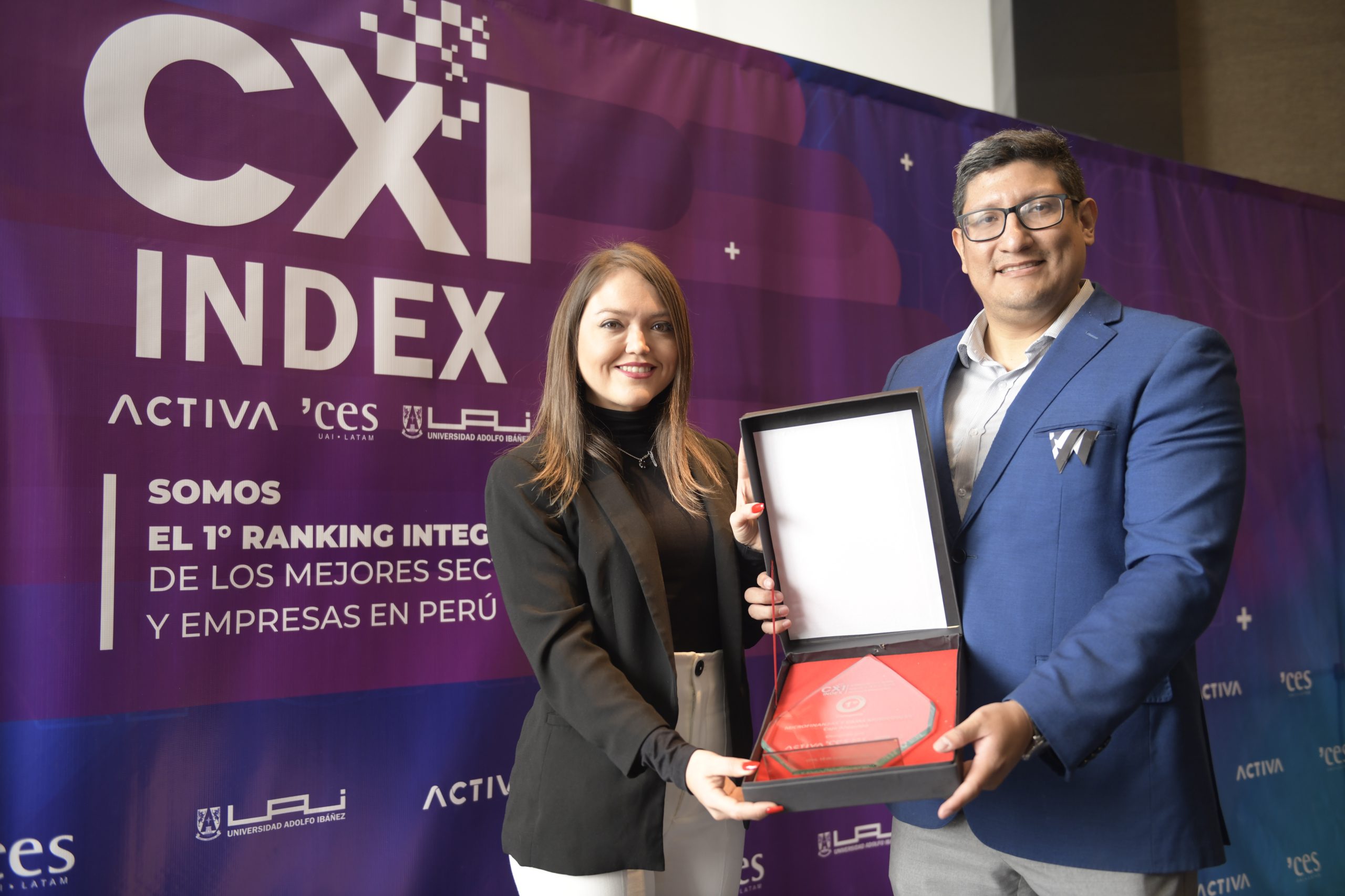 Caja Arequipa recibe premio a la experiencia del cliente