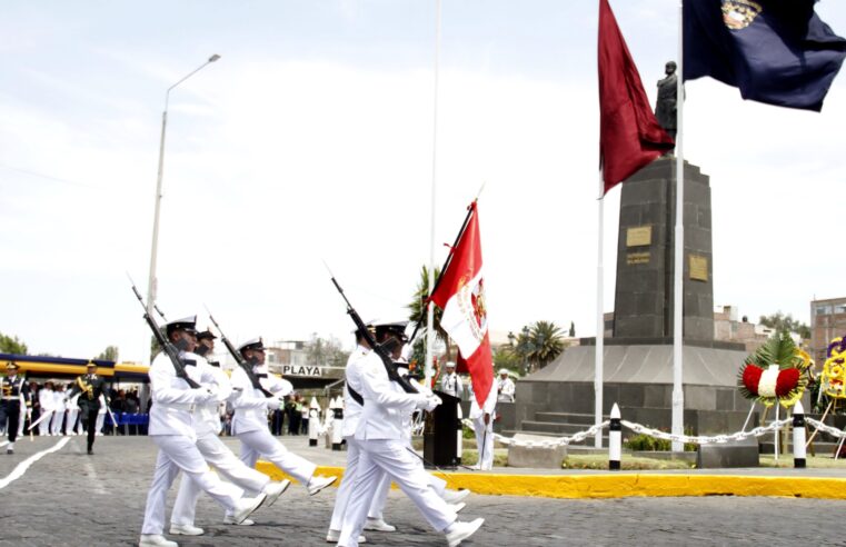 Arequipa rinde homenaje a Miguel Grau en 145° aniversario del Combate de Angamos