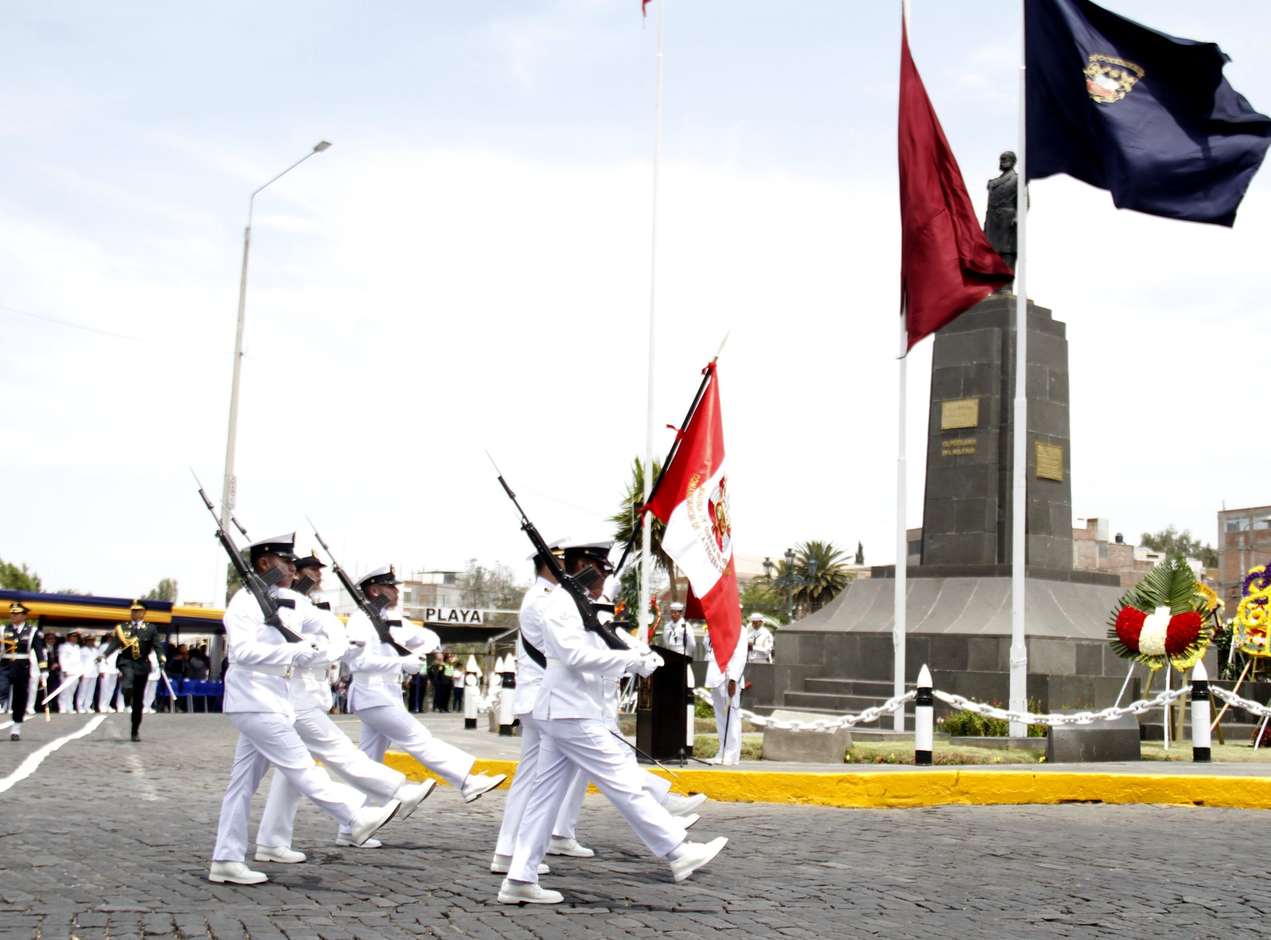 Arequipa rinde homenaje a Miguel Grau en 145° aniversario del Combate de Angamos