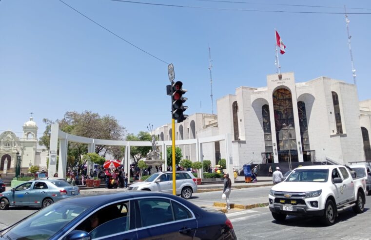 La Plaza España literalmente huele a orines