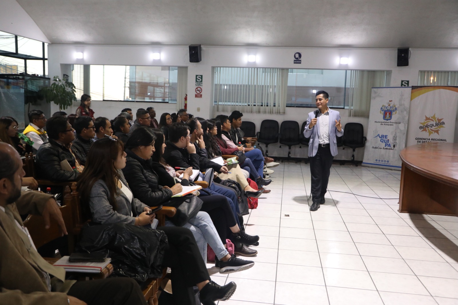 Realizan cambios en gerencias y subgerencias de la MPA