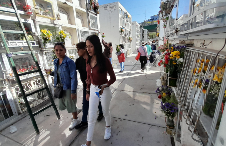 Cementerios se preparan para recibir a miles de visitantes