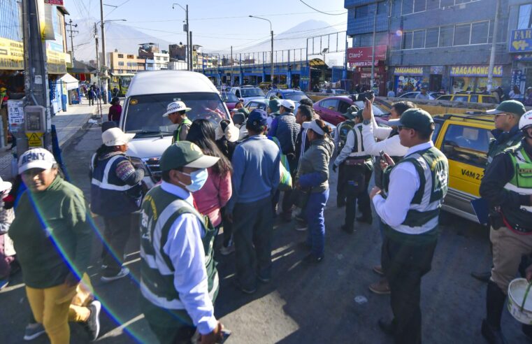 Loncheritas en la mira: Trasladan ocho vehículos al depósito municipal