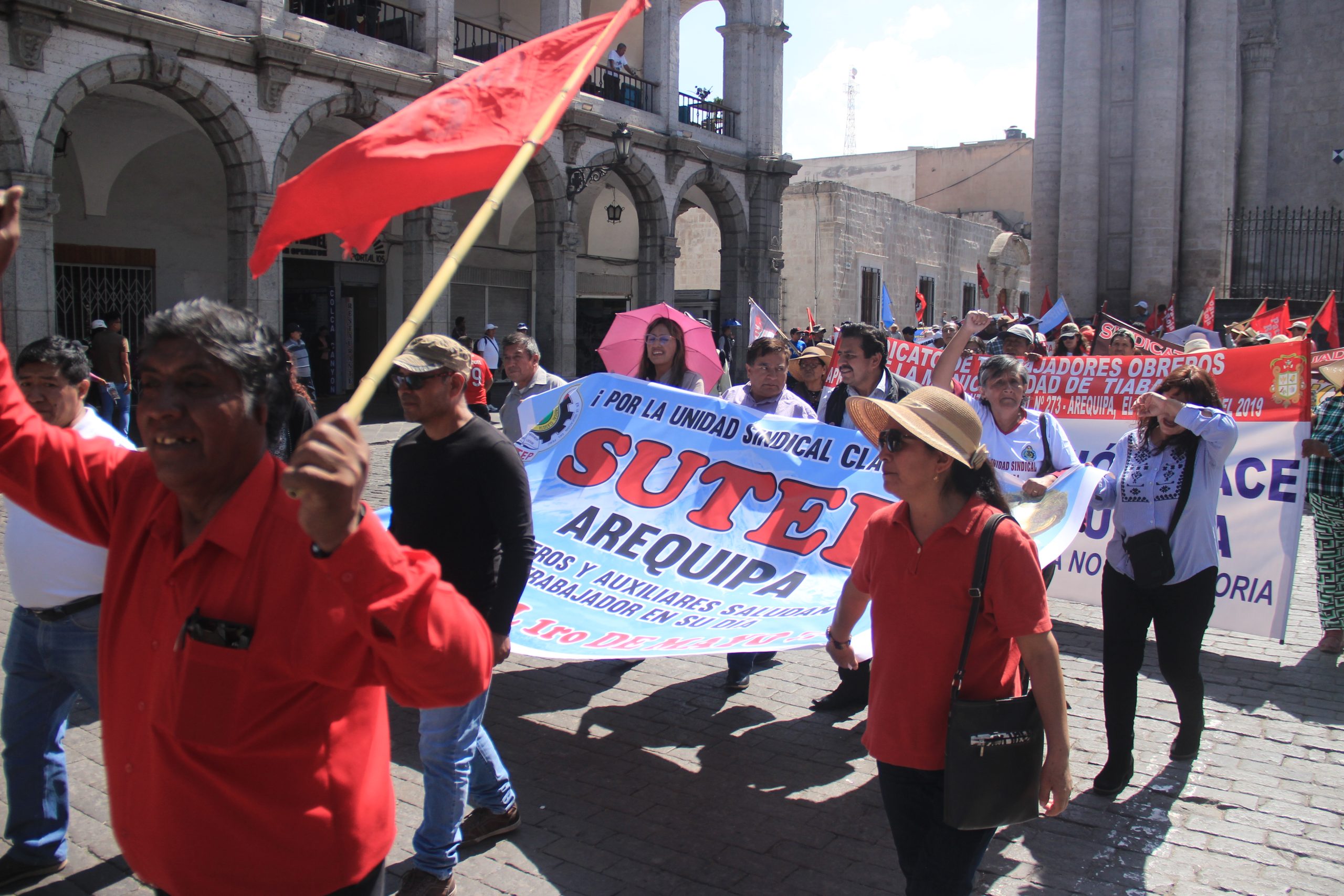 Docentes acatarán paro el próximo 16 de octubre en Arequipa