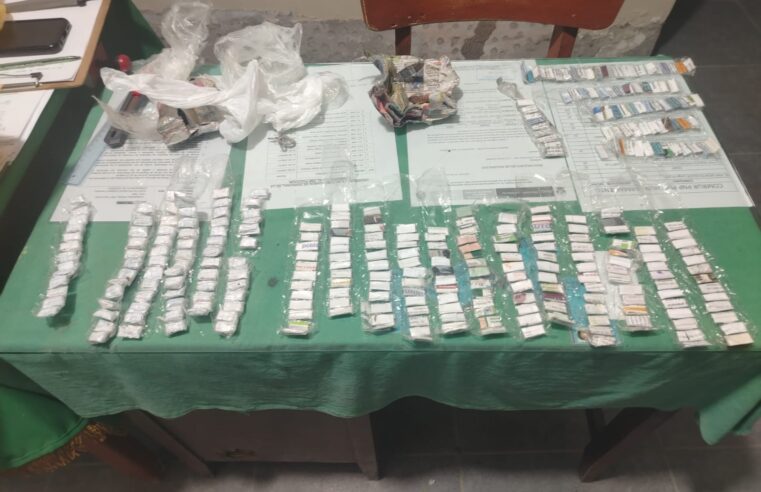 Incautan droga y celulares en penales de Socabaya y Camaná