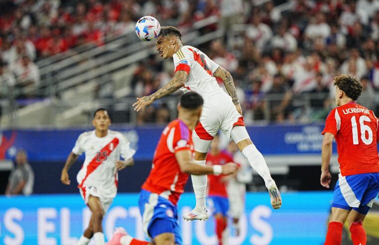 La Selección Peruana en partido de descarte ante Chile