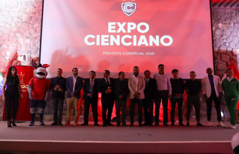 Cienciano presenta a Umbro en su preventa comercial