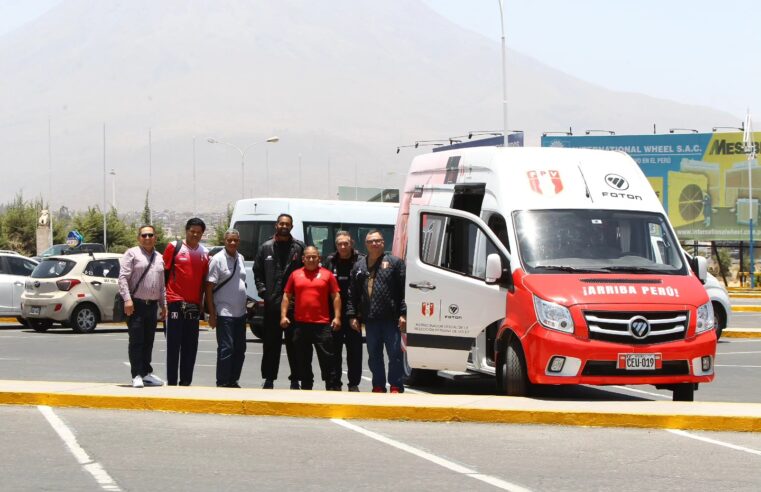 Antonio Rizola capacita a entrenadores en Arequipa