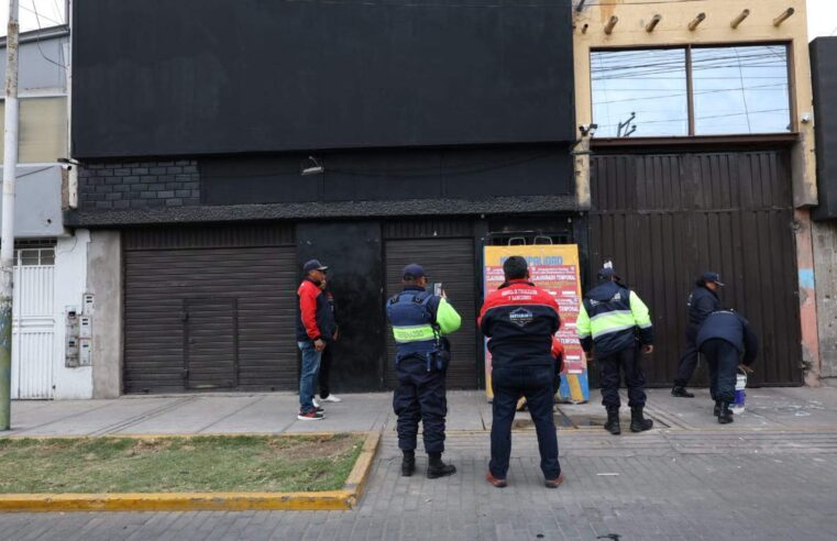 Municipalidad clausuró video pub en Av. Dolores por incumplir normas