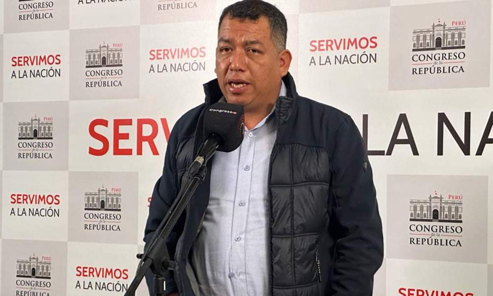 Comisión de Ética verá hoy caso de congresistas Espinoza y Alcarraz