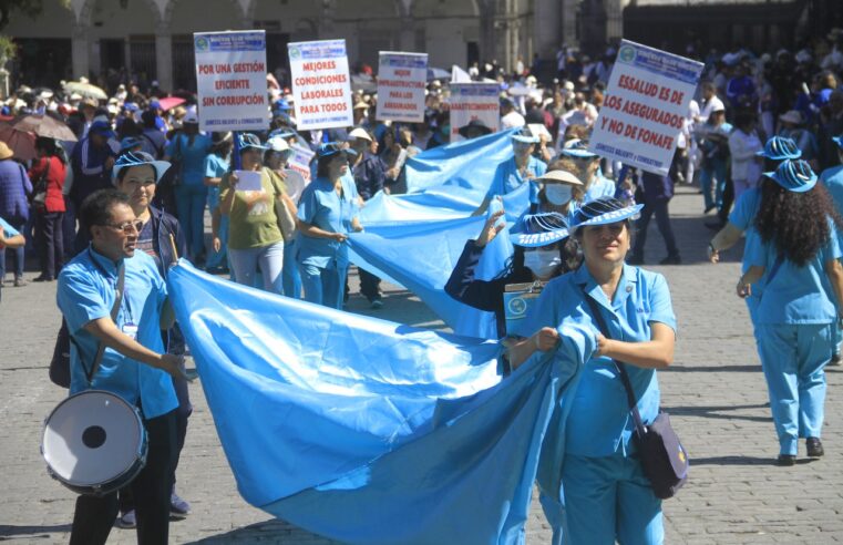 Asegurados se quedan sin atención mañana por paro nacional de 24 horas