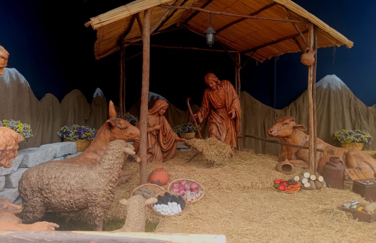 Colocan productos arequipeños en nacimiento de Jesús de tamaño real