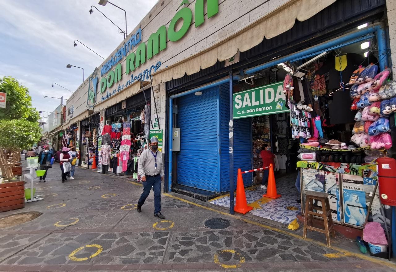 Arequipa: Más de 300 galerías comerciales del Cercado se suman al paro nacional