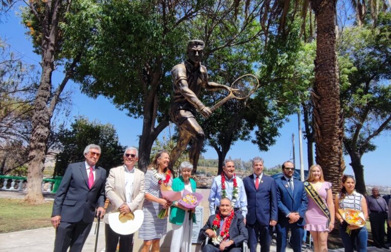 Hicieron monumento en memoria de Alejandro Olmedo