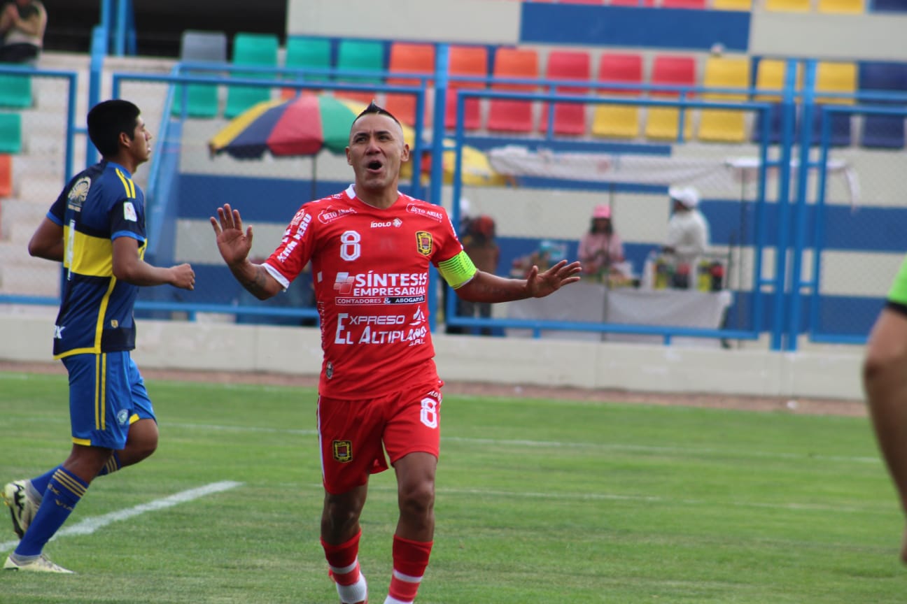 Viargoca complicó su clasificación tras caer goleado en Juliaca